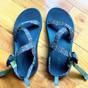 Chaco Z1 sandals big kids 5
